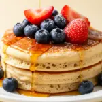 glutenfreie Pfannkuchen mit Beeren - featured image